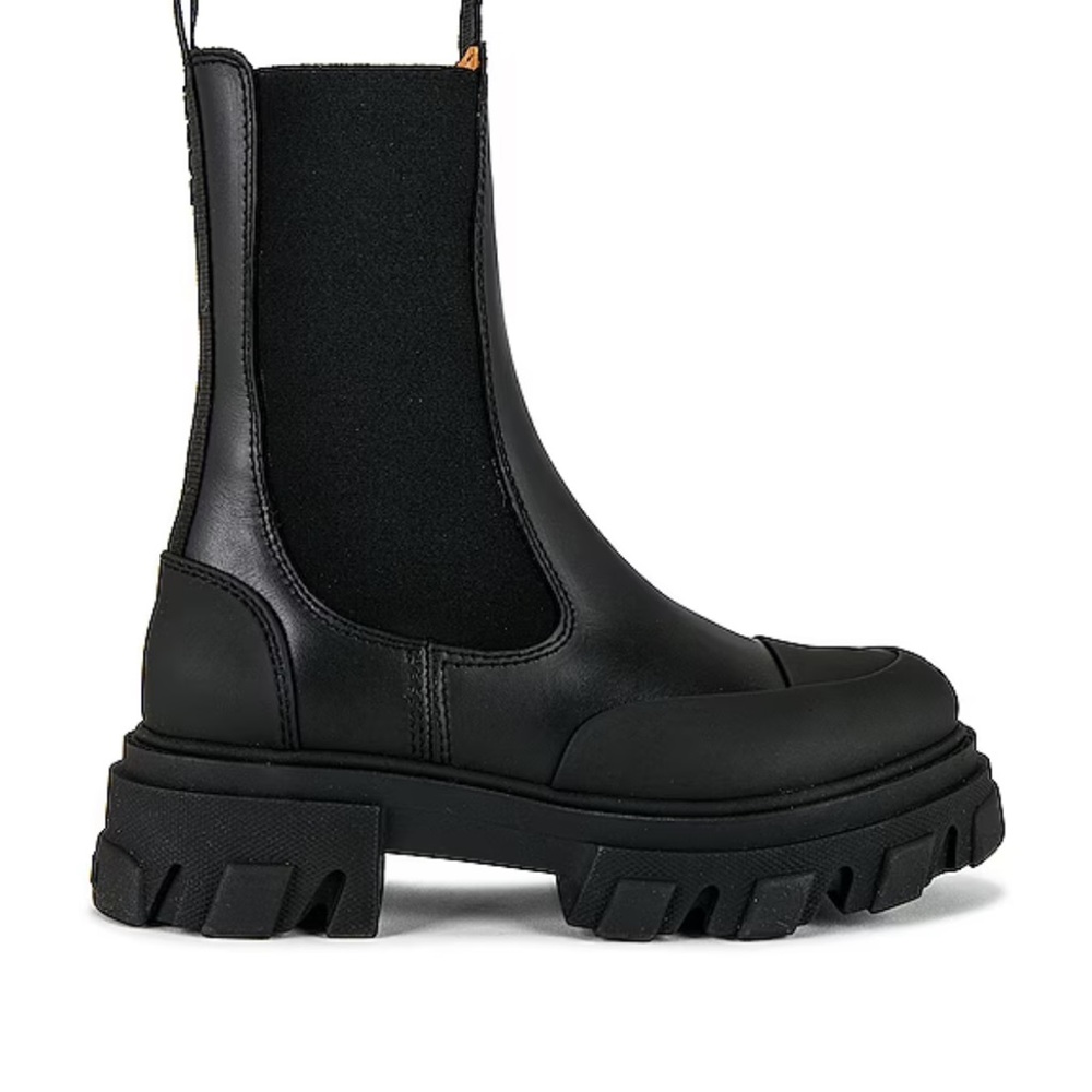 Ganni Mid Chelsea Boot in Black- 38